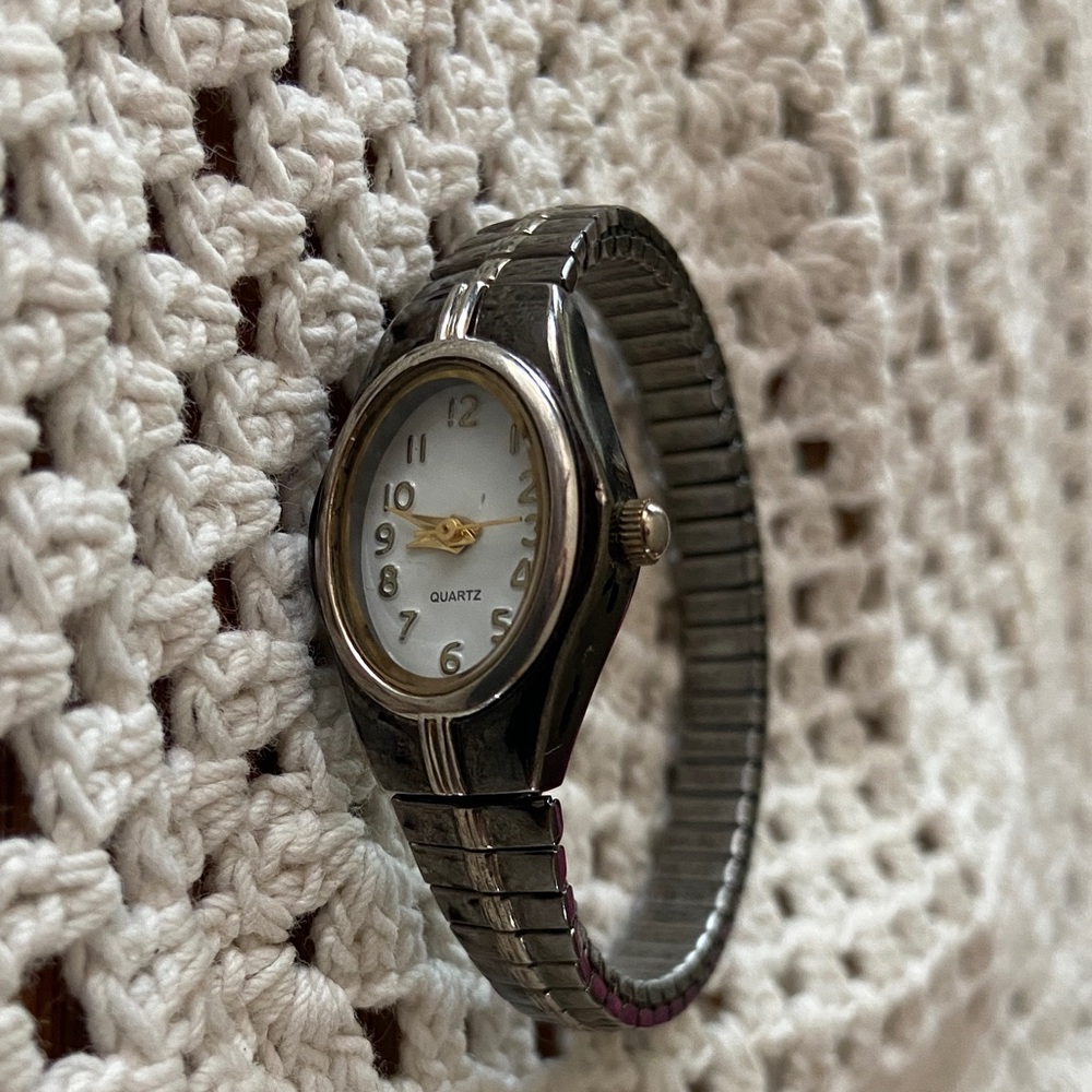 Quartz Silver Women's Watch